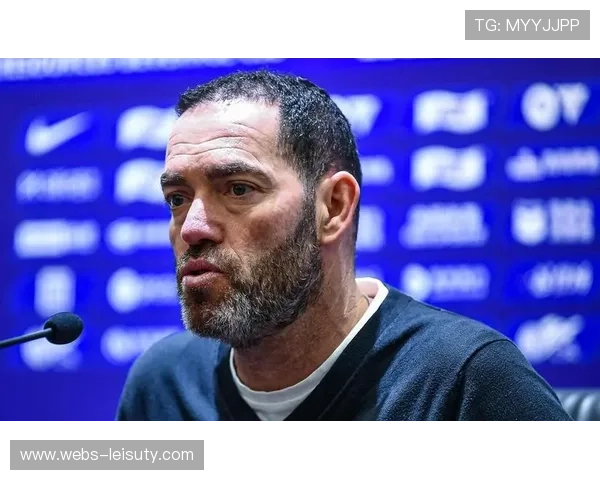 吉罗纳前锋多夫比克肌肉受伤，替补席深度受考验