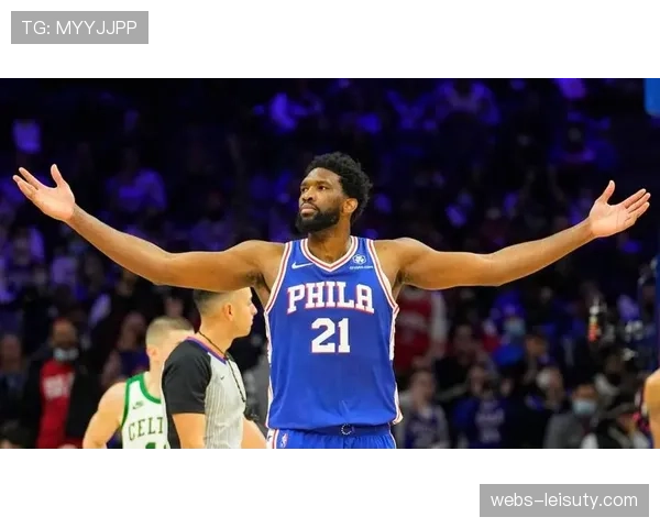 特写：爱德华兹在母亲见证下砍下50分，赛后落泪